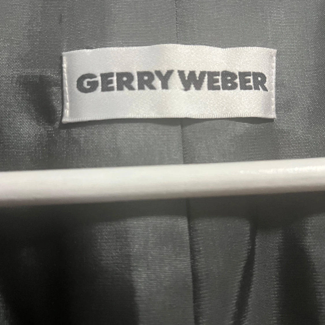 Grå kappa från Gerry Weber - 3
