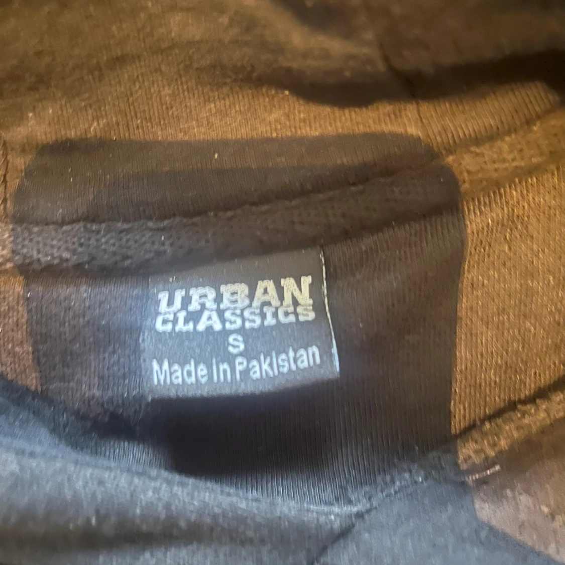 Svart hoodie från Urban Classics - 2