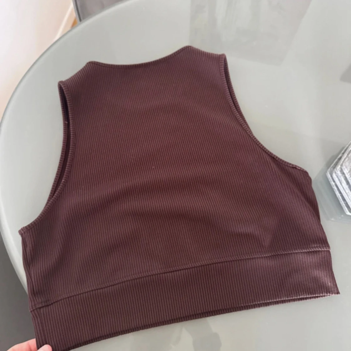 Ribbad brun croppad linnetopp - 1