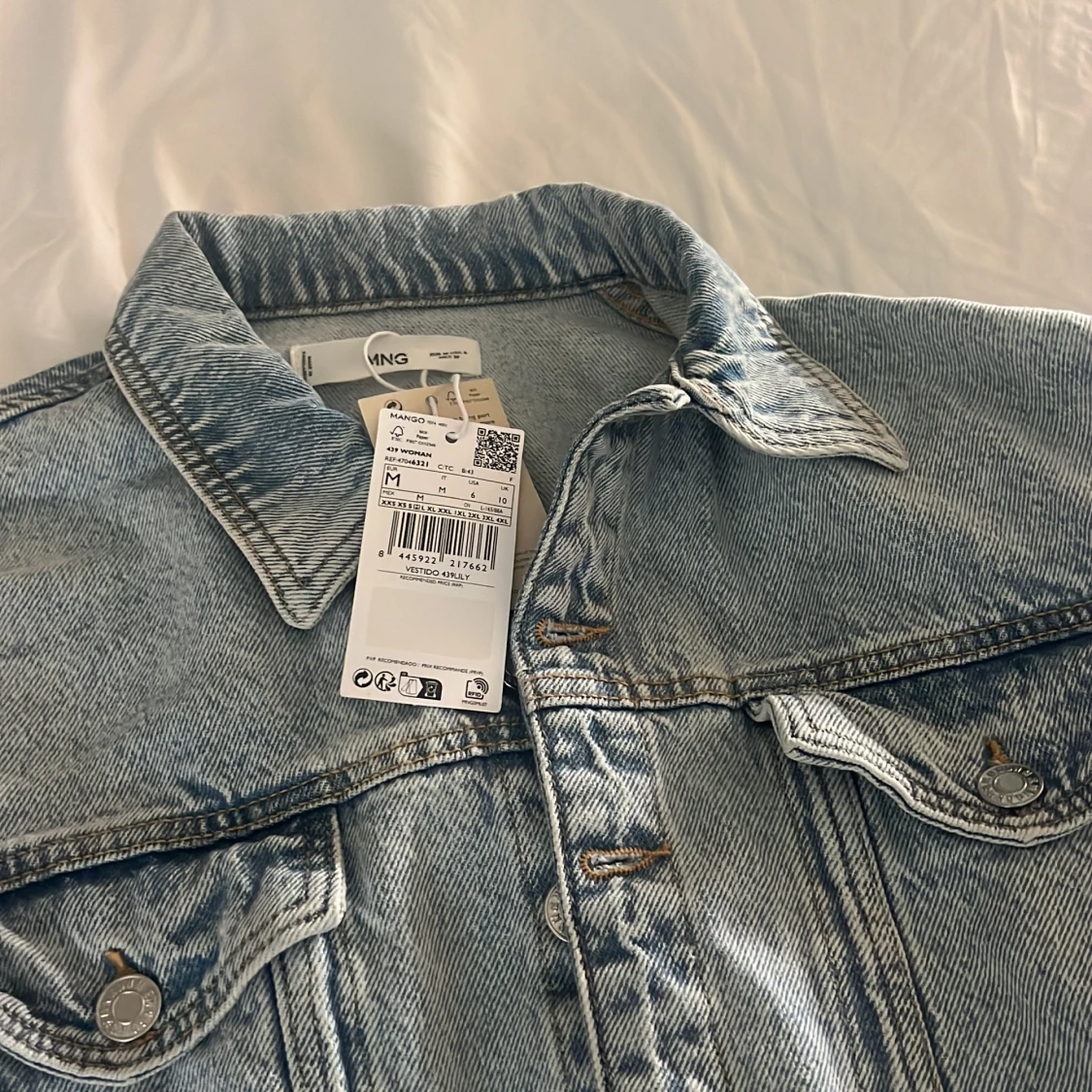 Ljusblå jeansklänning från Mango - 3