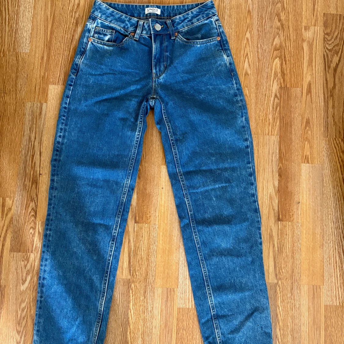 Blå jeans från Lindex, storlek 34