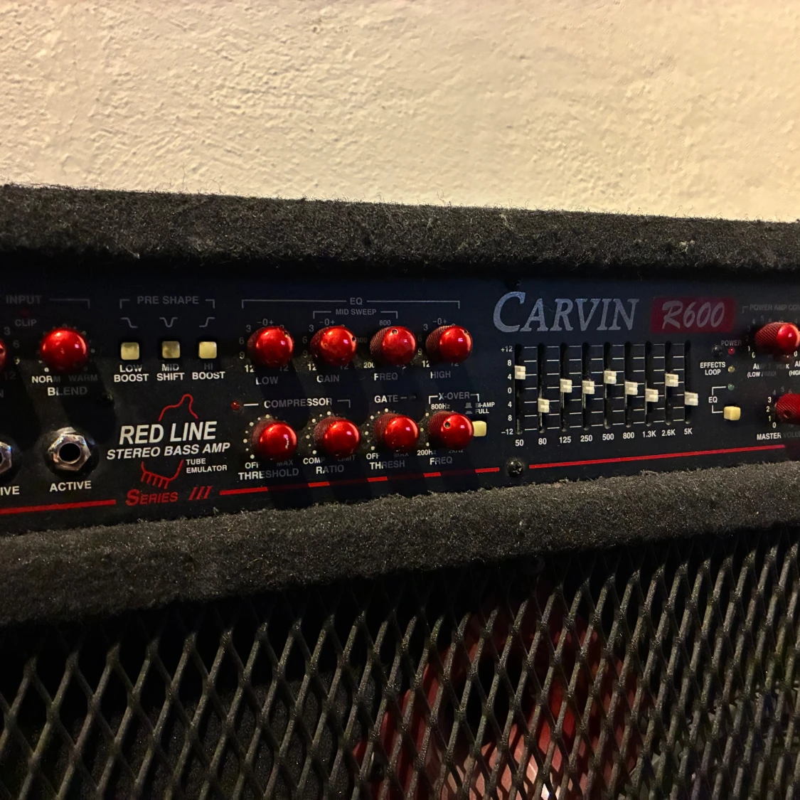 Basförstärkare Carvin R600 - 1