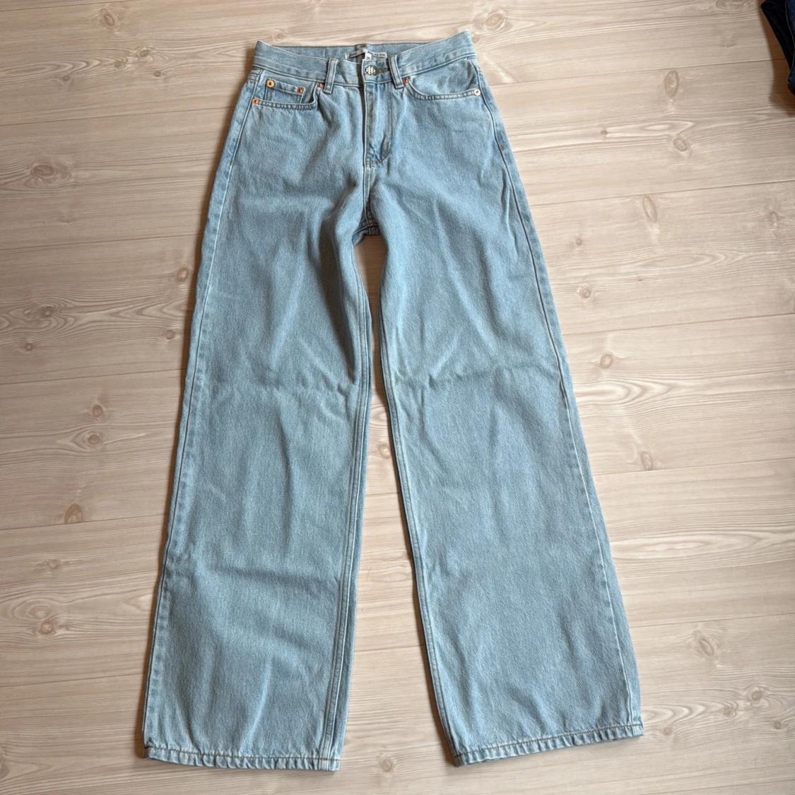 Junkyard ljusblå wide leg jeans