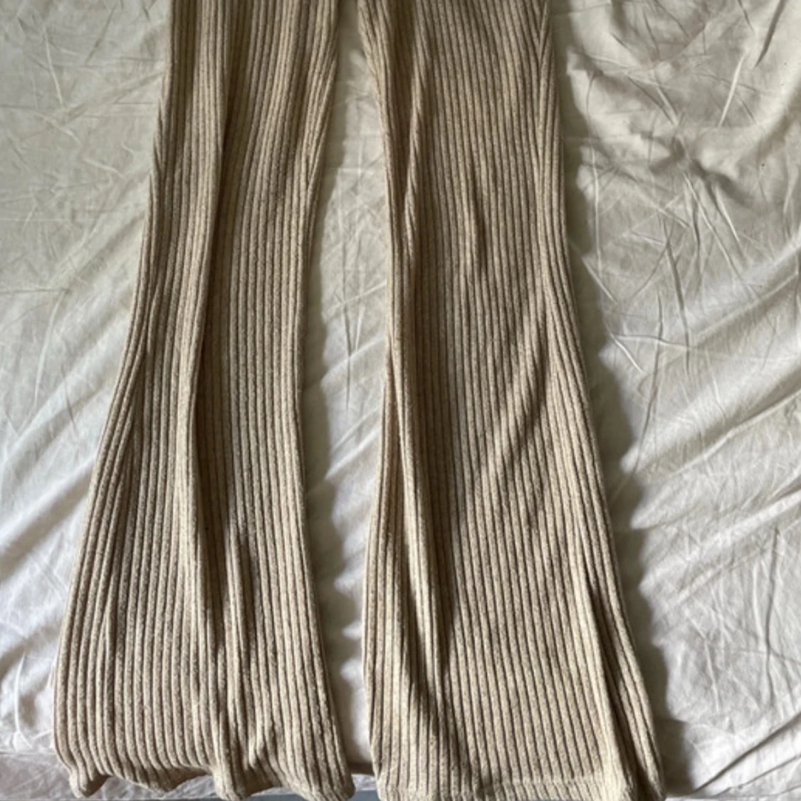 Beige ribbade vida byxor - 1