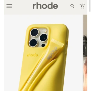  SÖKES Rhode skal SUMMER EDITION - SÖKER efter ett mobilskal från Rhode (det gula!💛). Helst nyskick/oöppnad men kan även tänka mig att köpa ett använt. Modell: IPhone 15