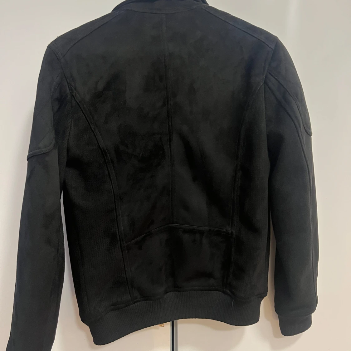 Snygg jacka i fint material (nyskick) - 2