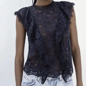 Zara topp - Säljer en fin blå topp från zara som kom tyvärr inte till användning, köpte den i spanien