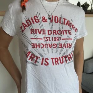 Zadig t shirt - Skitcool t shirt från zadig & voltaire, kommer inte till användning 