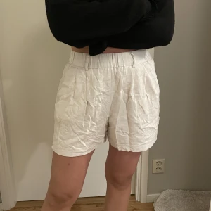 Linne skjorts🩵 - Linne skjorts ifrån veromoda, dem är i fel storlek för mig så kommer inte till användning:/ storlek 38🌟