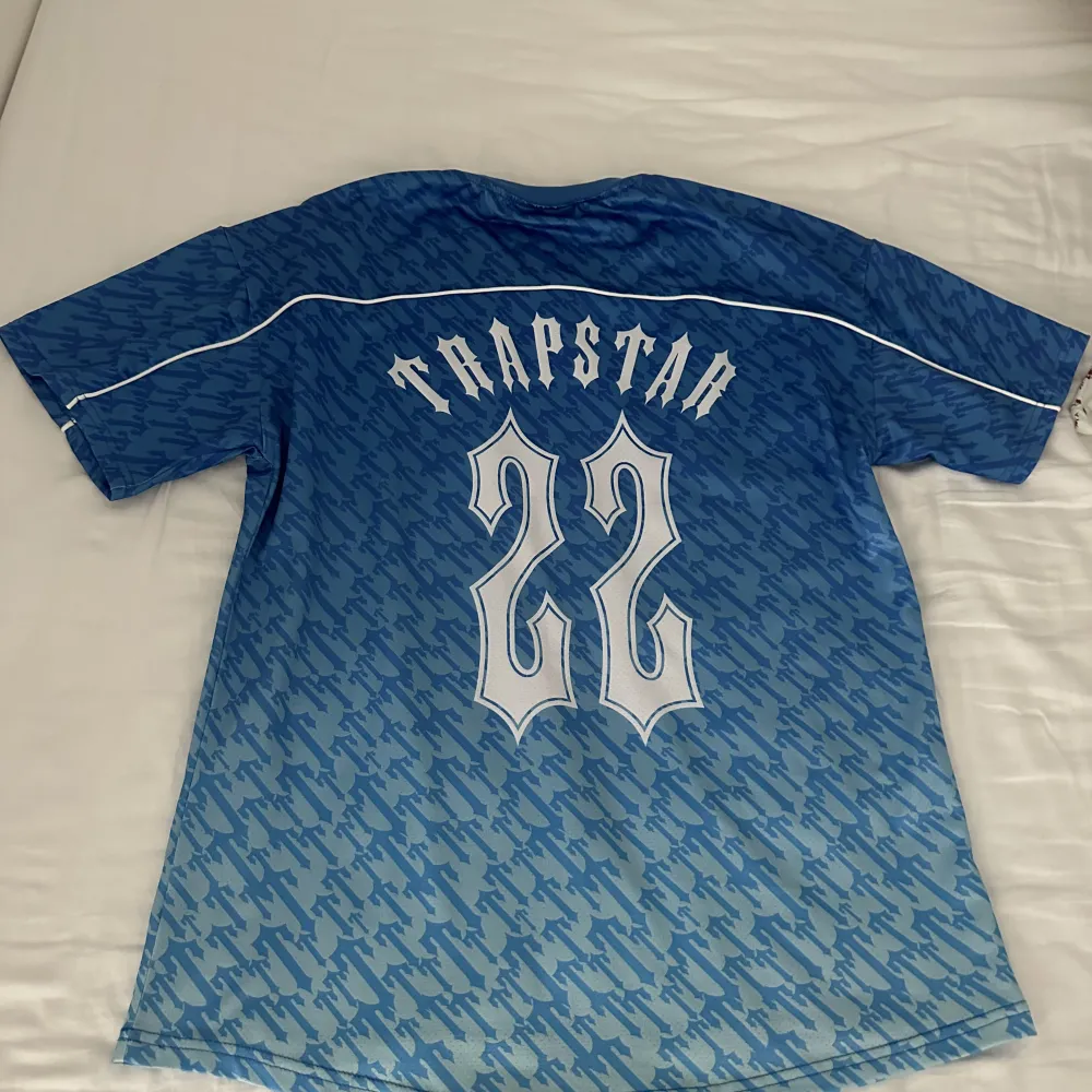 Trapstar T-shirt för endast 399kr Helt ny (Ej Använd). T-shirts.