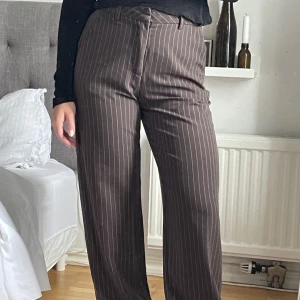 Moves kostymbyxor - Fint skick! Är 160 och dom är perfekta i längden