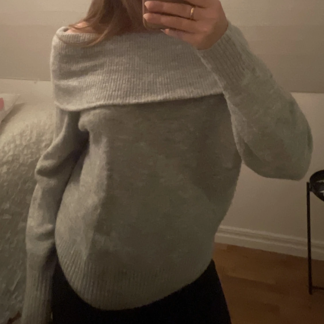 Stickad off shoulder tröja - 90