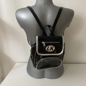 Väska  - Fin vintage väska, perfekt skick 