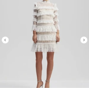 By malina klänning  - Inte mina bilder ❤️