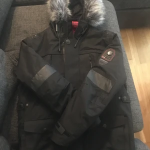 Point zero  - En jätte bra vinter jacka  Storlek s passar m oxå 
