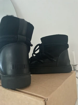 Oanvända Inuikii - Endast testade, kom med prisförslag! Säljer för de var för små för mig🤗priset kanske känns högt men de är som sagt oanvända! (Nypris 2800) Säljer direkt för 2100+frakt