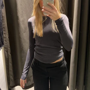 Zara topp - Grå långärmad topp från zara som inte kommer till användning🌟💘