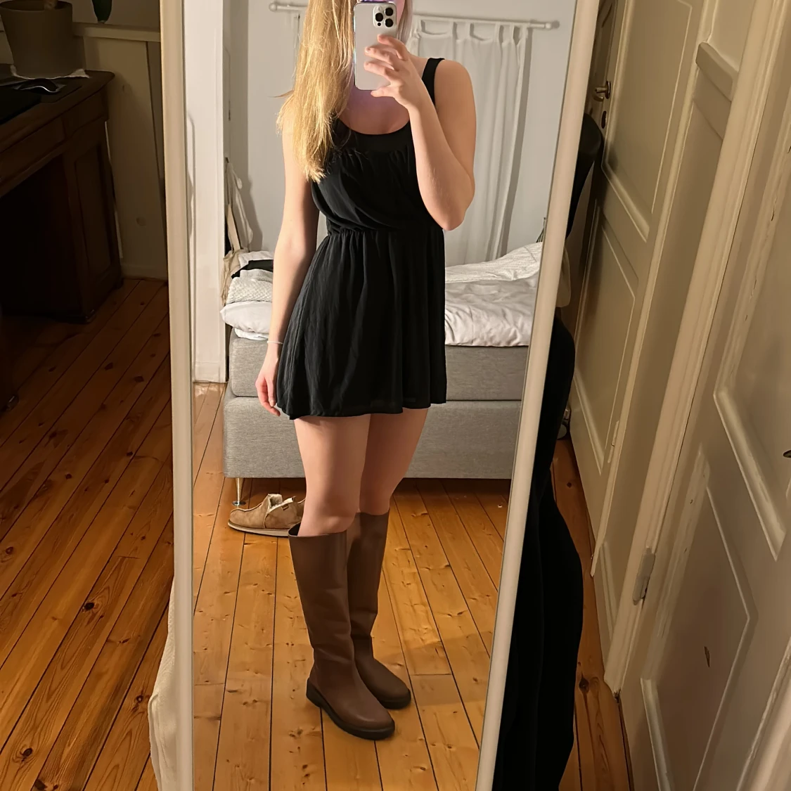 Svart klänning - 91