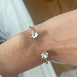 Armband Caroline Svedbom - Armband från Caroline Svedbom i fint skick 