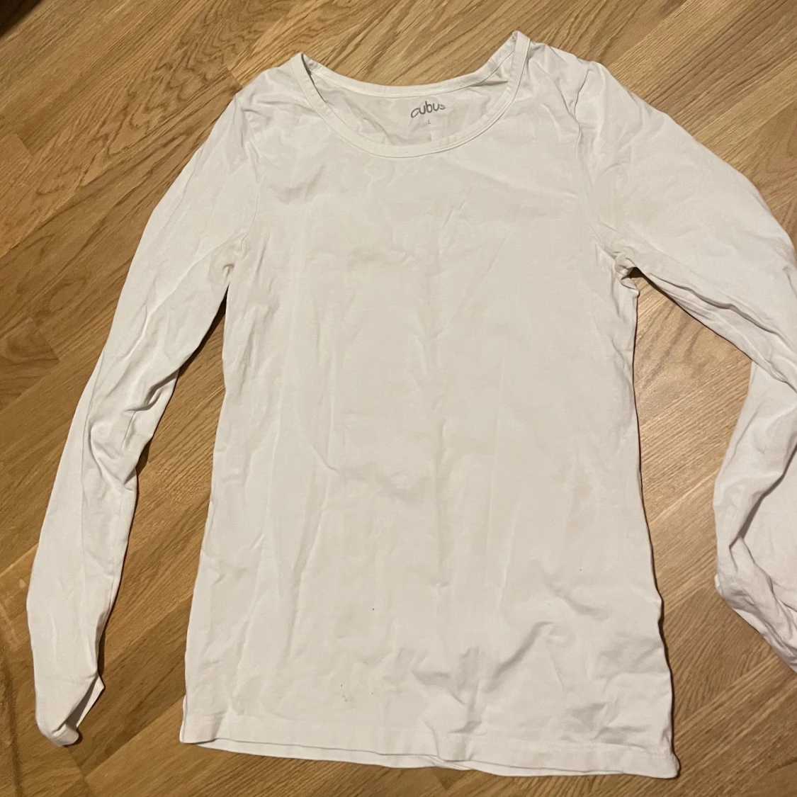 Basic vit långarmad tröja