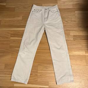 Extra High Straight Beige Weekday Jeans (modell Rome) W27 L30