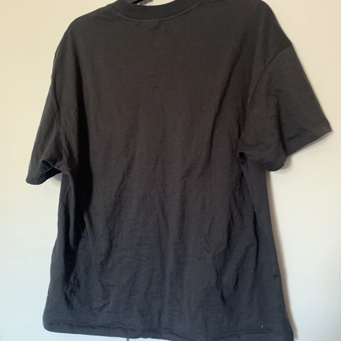 grå tshirt med tryck - 90