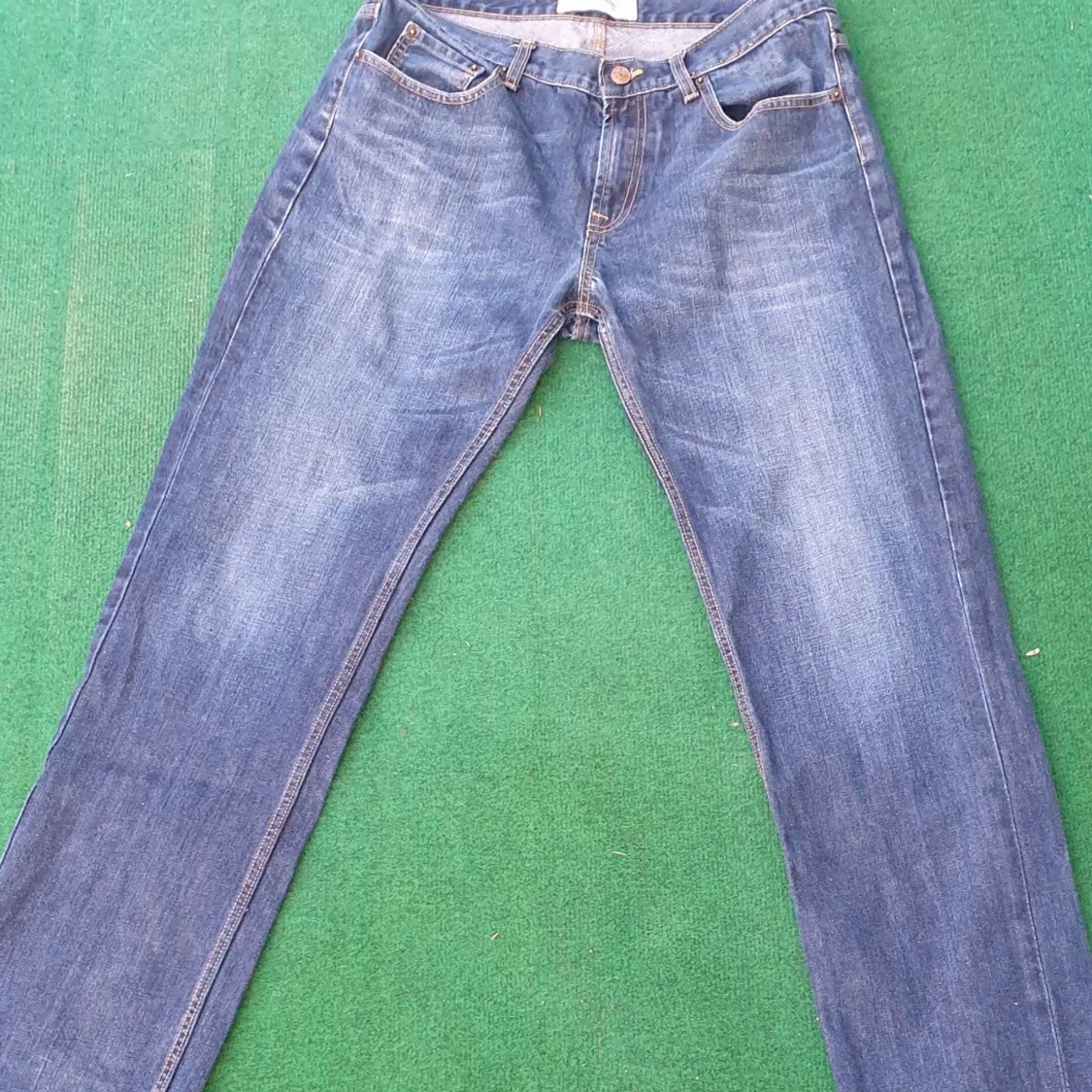 Mörk blåa jeans  - 90