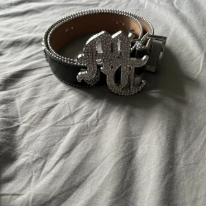 Tuttolente bälte - Säljer då mitt Tuttolente bälte jag köpte    Storlek xs (w28)   Skick 7/10