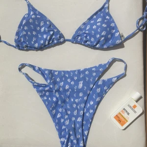 Bikini från Shein  - Storlek M i överdel och S i underdel. Aldrig använt  