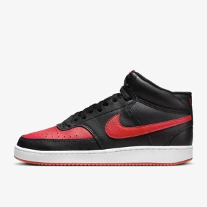 Nike skor  - Säljer dom här skorna för dom är för stor för mig