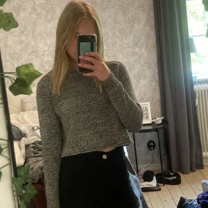 Tröja - Svart vit tröja 