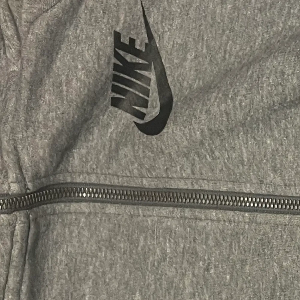 Nike hoodie grå . Hoodies.