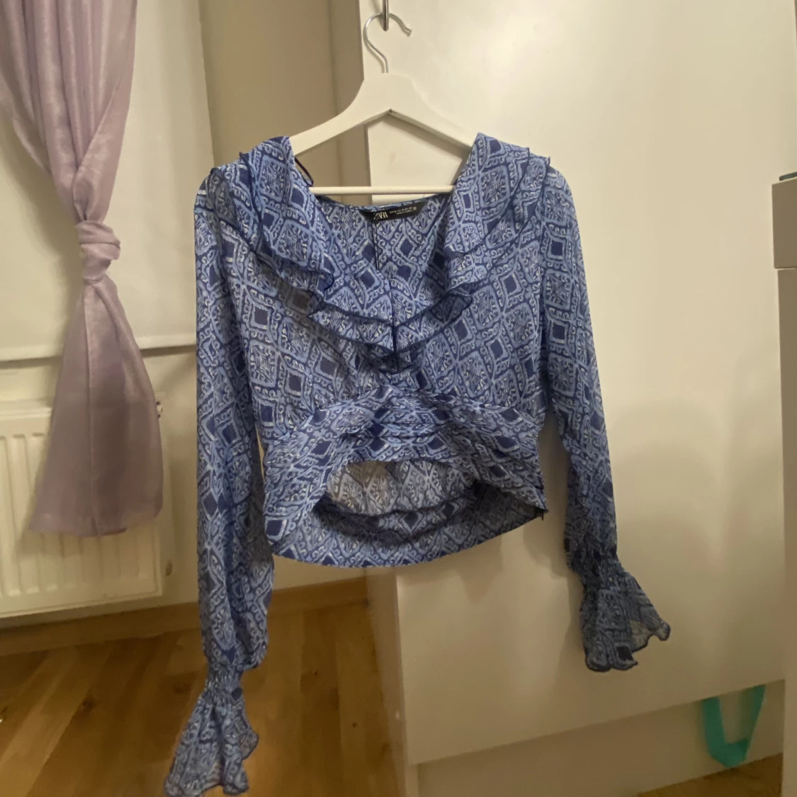 Mönstrig blå blus 🩵