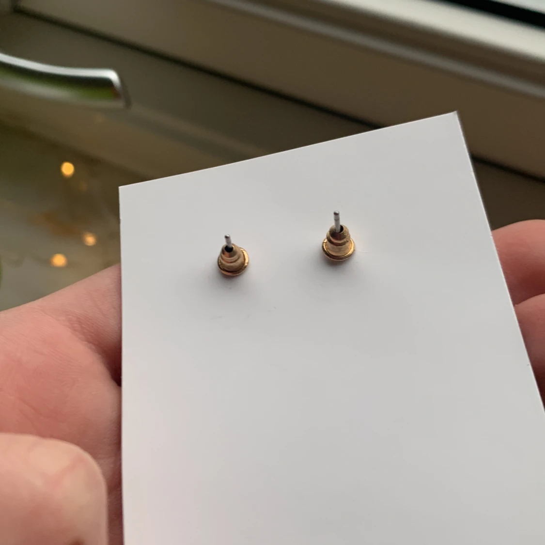 Guldiga örhängen  - 91