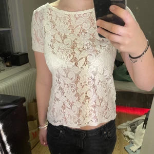 Spetströja  - Säljer eftersom den ej kommer t andvändning 