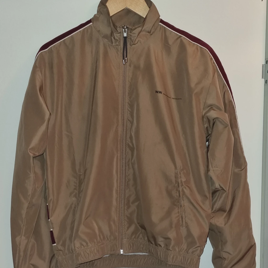 Vindjacka storlek small - 90