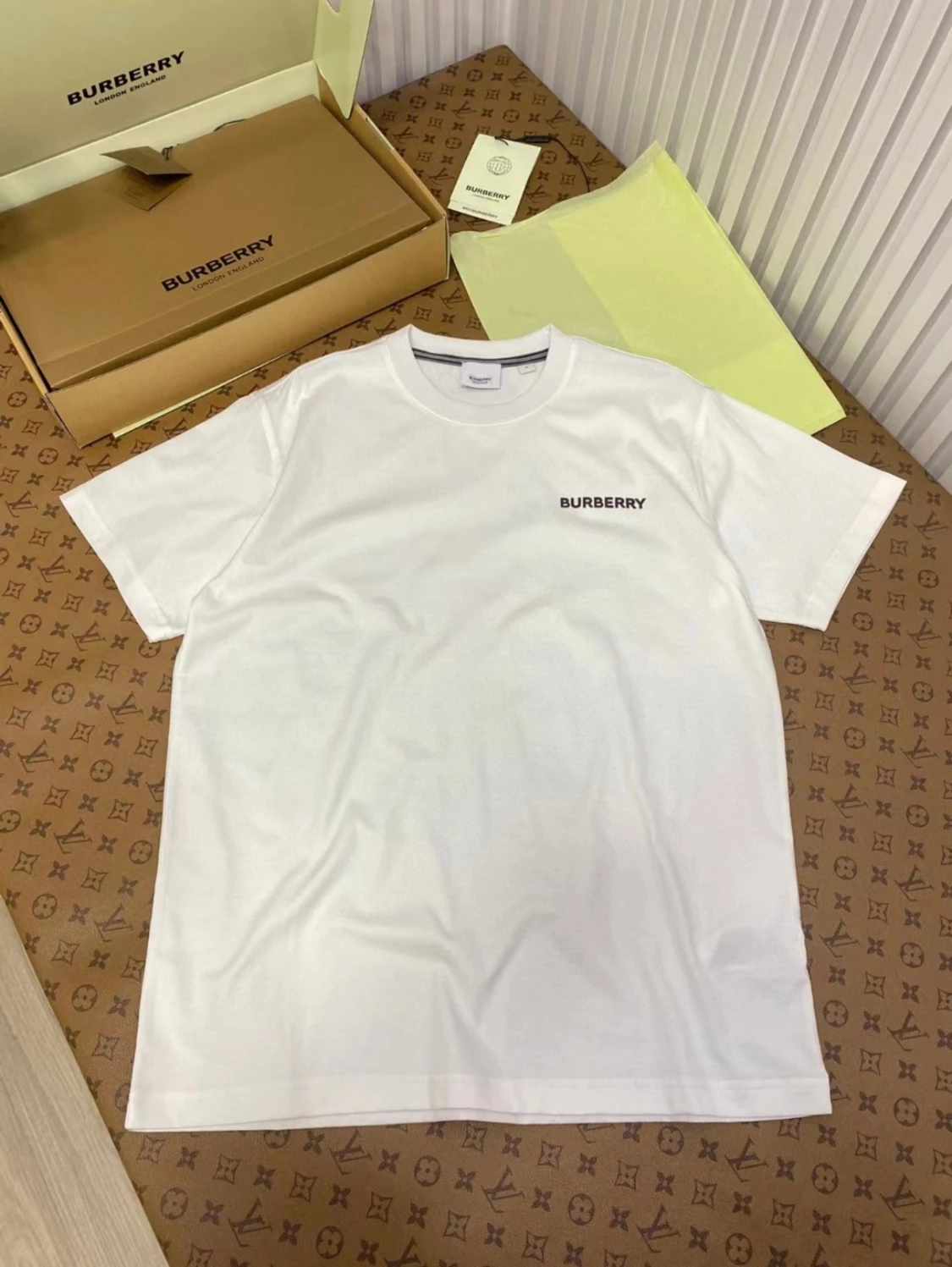 Burberry T shirt Strlk S