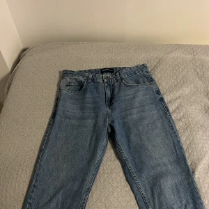 Snygga ljus blå y2k jeans - Ljus blå jeans 