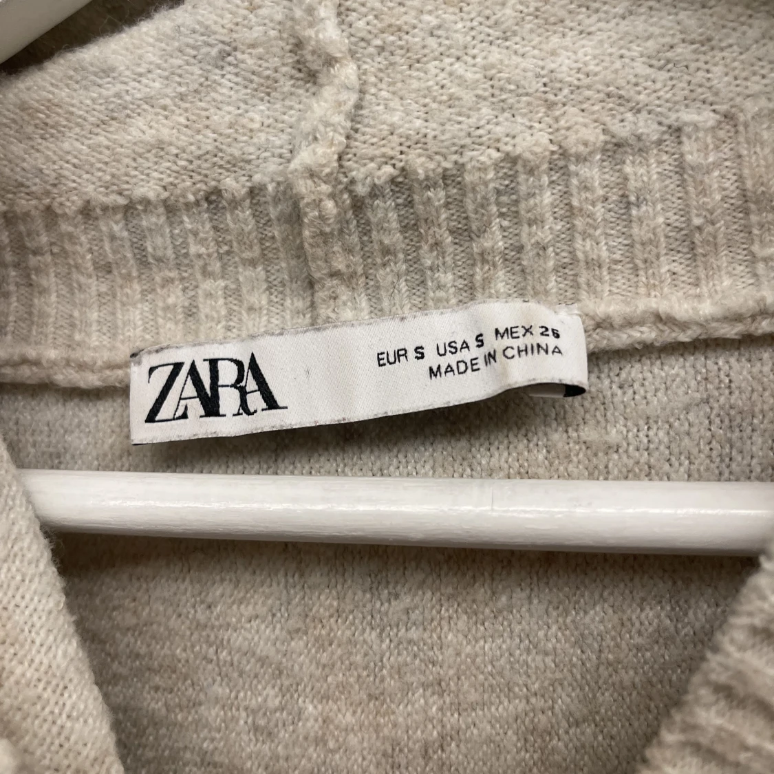 Zara hoodie - 91