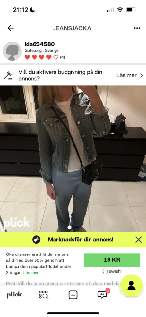Jeansjacka  - Säljer denna skitsnygga jeansjacka från Calvin Clain. Som ny i skicket❤️