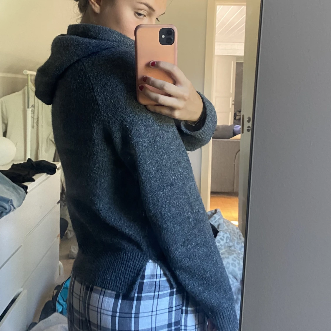 Stickad hoodie  - 91