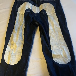 Evisu Jeans - Säljer mina custom evisu jeans eftersom jag int använder den längre.