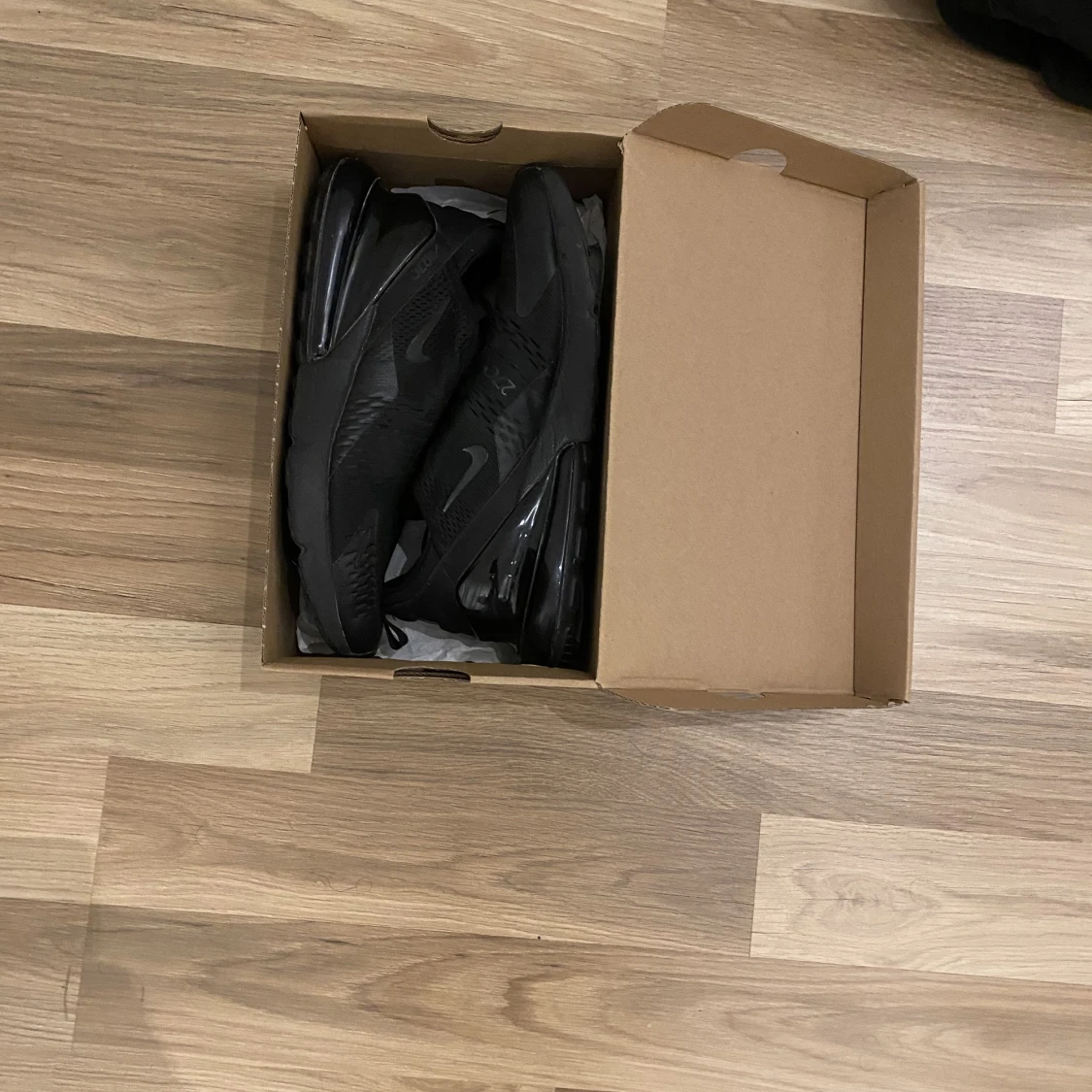 Nike Air Max 270 - 90