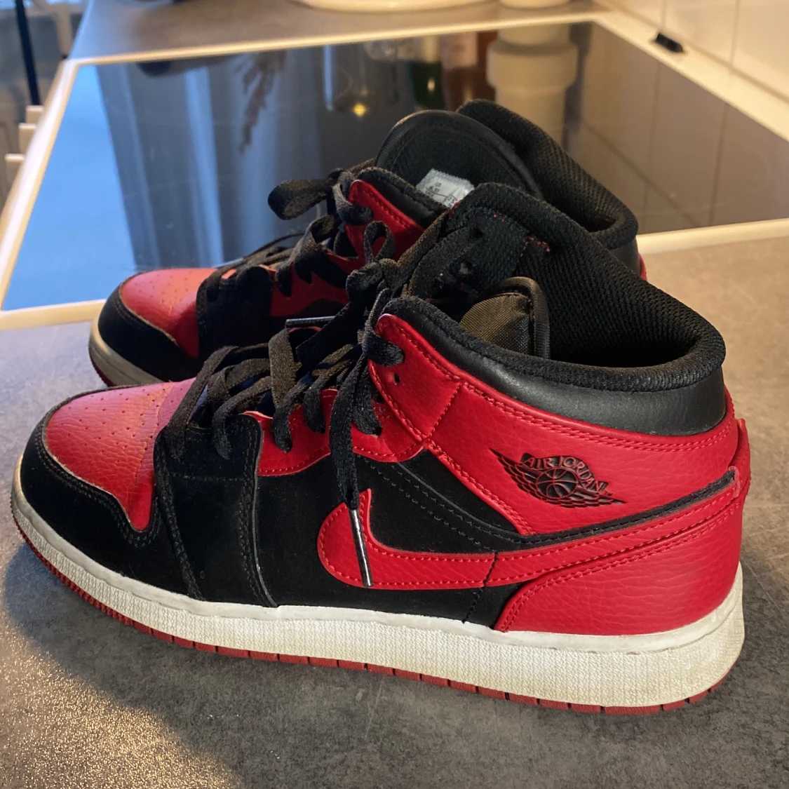 Air Jordan 1 Mid