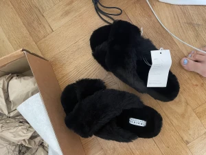 Inuikii sandaler  - Storlek 41 men passar 40 pga små i storleken Aldrig använda, prislapp kvar Nypris 1999