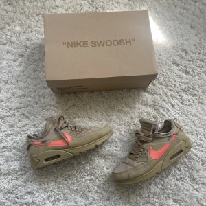 Nike Air Max 90 ”Off-White” Desert Ore - Size EU 42 US 8.5. Cond 9/10 All OG och kvitto finns!! 