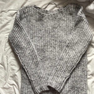 Stickad tröja - Stickad tröja från Vero Moda , fint skick💕