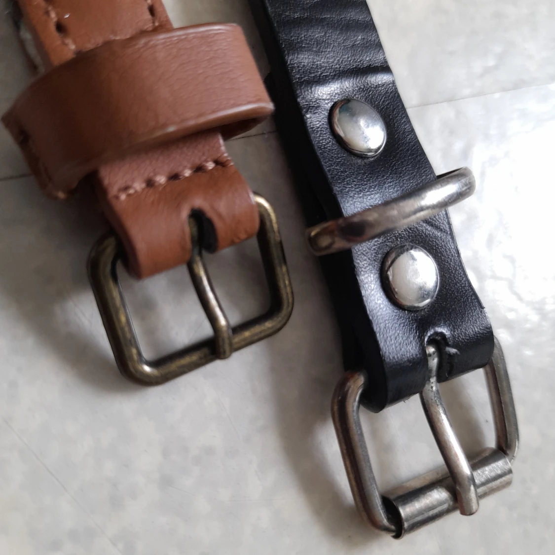 Svart skärp Nitar + Brunt skärp flätat 60-70cm