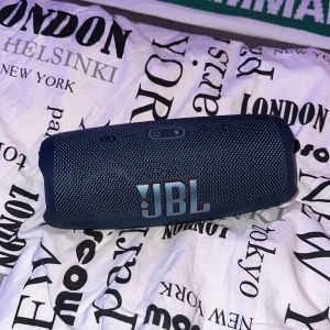 Jbl högtalare  - Funkar som en ny, inga repor eller skador, ljudet är utmärkt