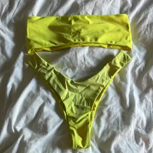 Supersöt gul bikini 😍⭐️